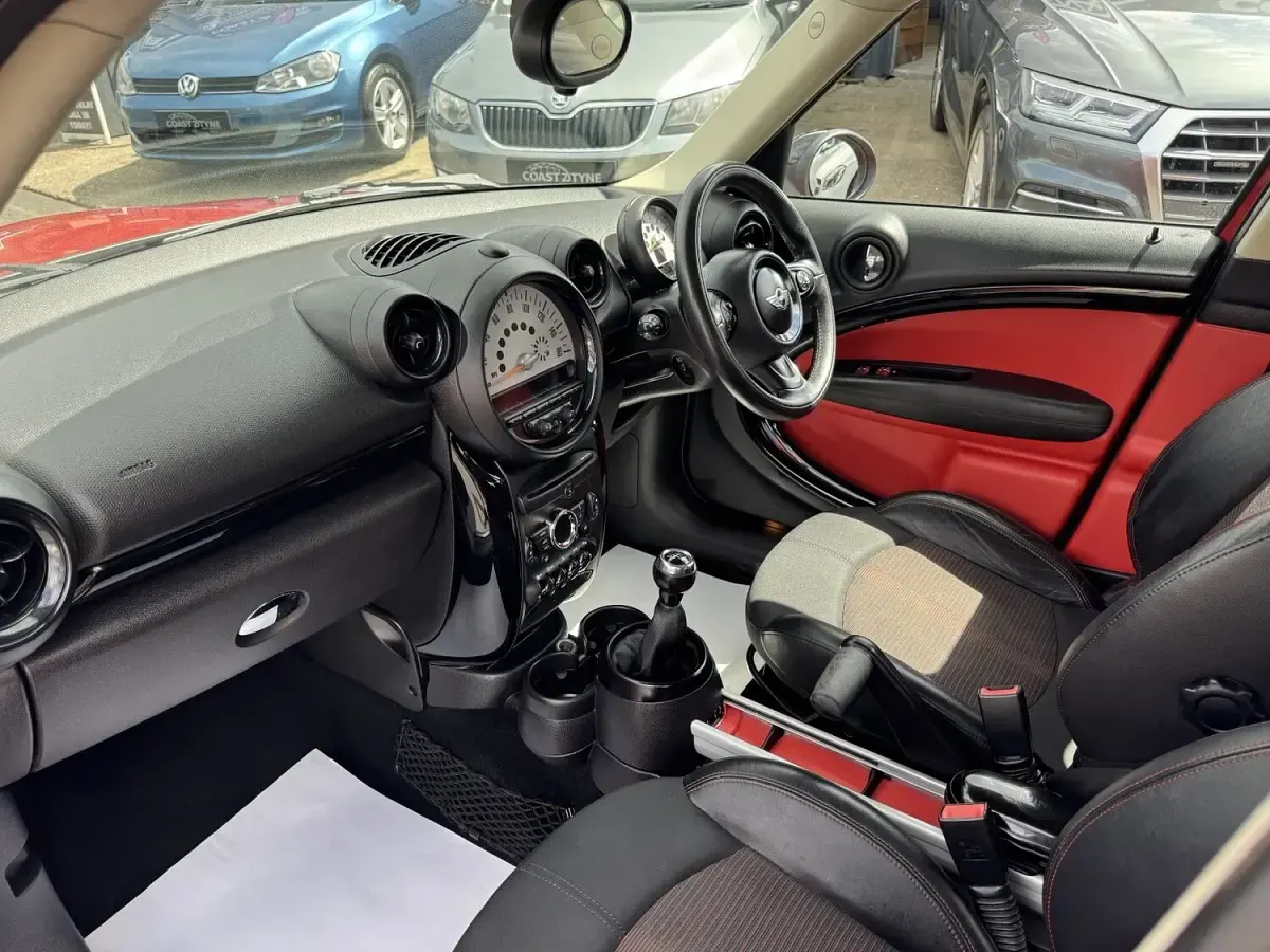 Used Mini Cooper D Countryman 112 HP (82 kW) 2014 Red SUV