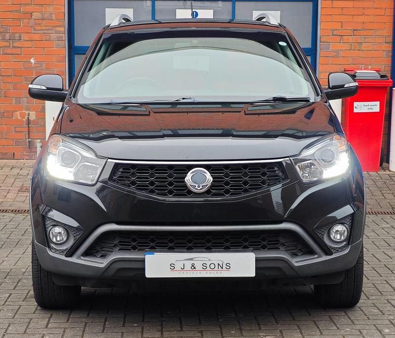 Used Ssangyong (KGM) Korando 178 HP (130 kW) 2016 Black SUV