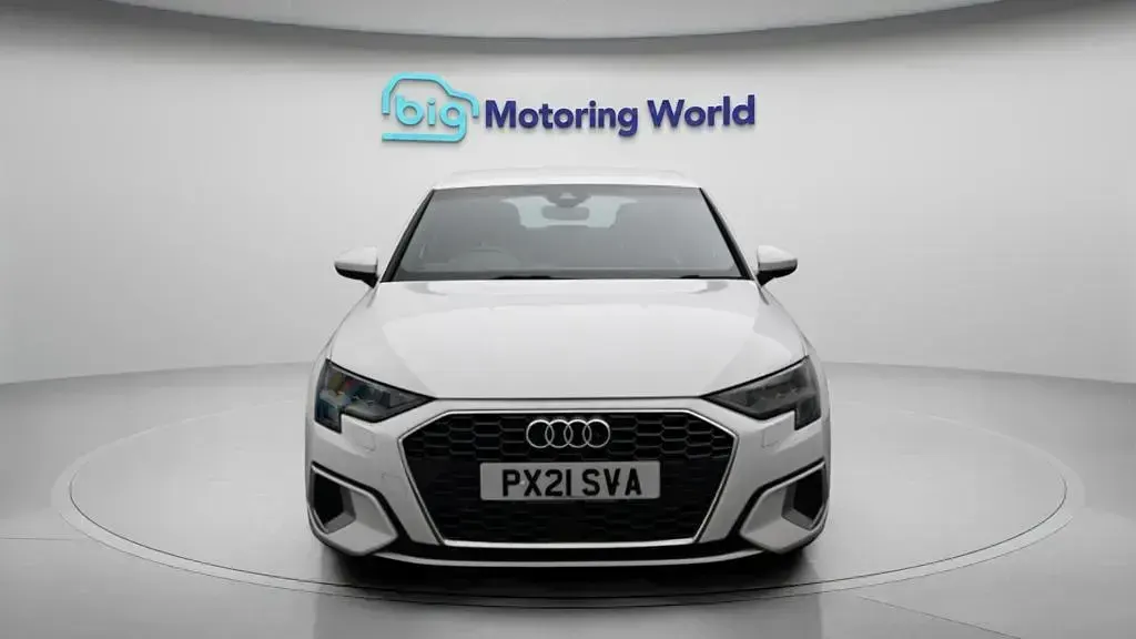 Used Audi A3 Sportback Sport 110 HP (80 kW) 2021 White Hatchback