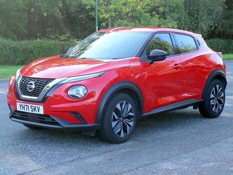 Red Used 2021 Nissan Juke Acenta SUV | £11,450 (Fair price) - Image 1/4