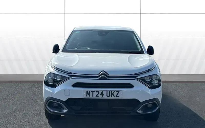 Usado Citroën C4 PureTech 131 HP (96 kW) 2024 Branco SUV