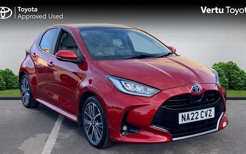 Used 2025 Toyota Yaris Hybrid Hatchback | £18,513 (Good price) - Image 1/4
