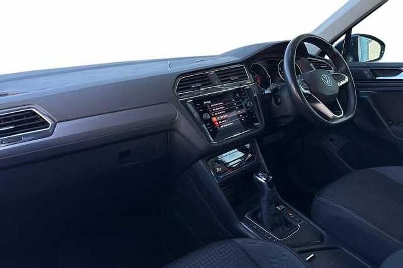 Used VW Tiguan Active 150 HP (110 kW) 2022 Blue SUV