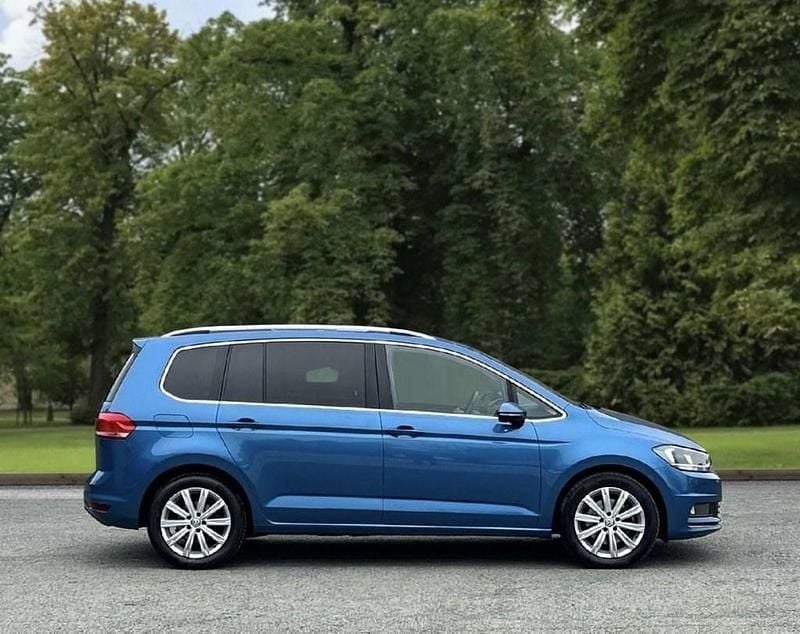 Used VW Touran SEL 150 HP (110 kW) 2019 Blue MPV