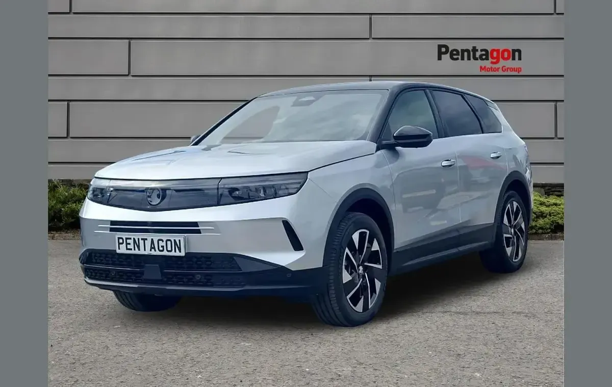 New Vauxhall Grandland X Ultimate 143 HP (105 kW) 2026 Grey SUV