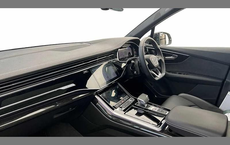 Used Audi Q7 Black Edition 281 HP (206 kW) 2025 Black SUV