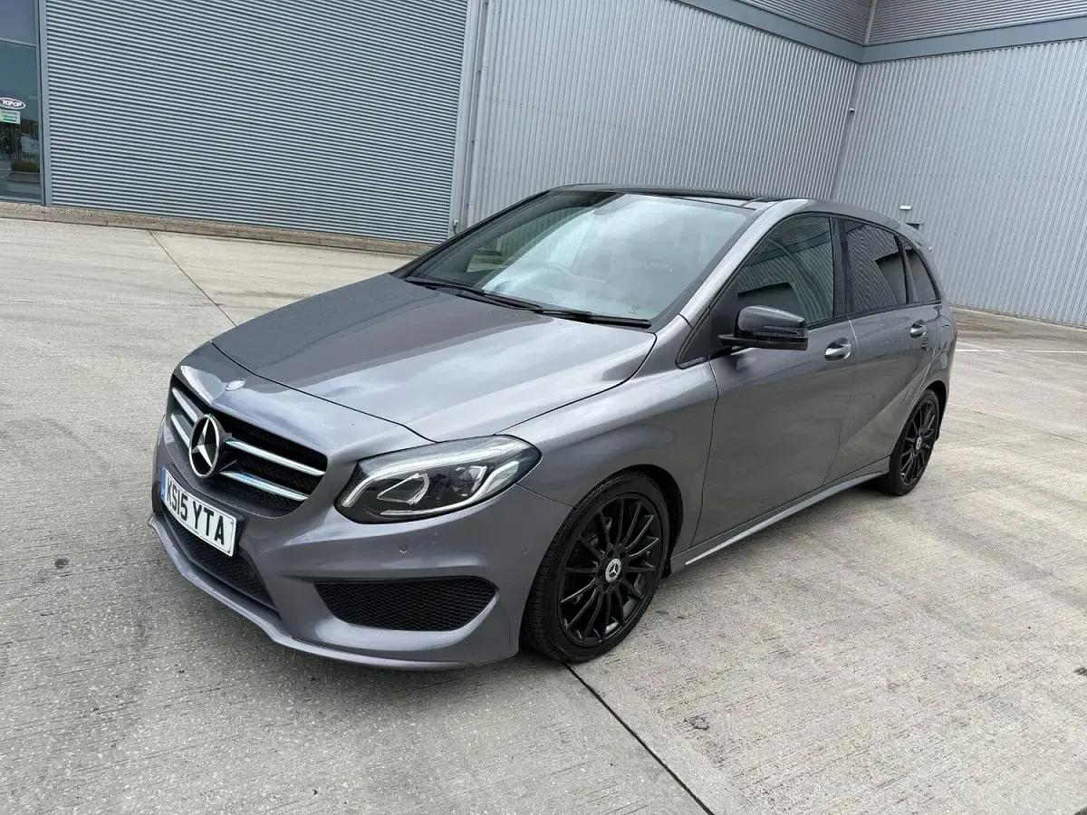 Used Mercedes B200 AMG Line Premium Plus 2015 Grey Hatchback