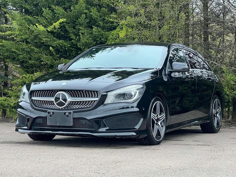 Used Mercedes CLA180 Shooting Brake AMG 122 HP (89 kW) 2015 Black Estate
