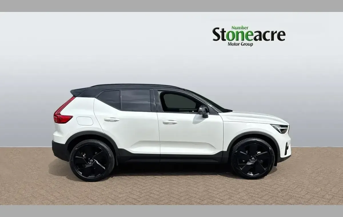 New Volvo XC40 Ultra 161 HP (118 kW) 2026 White SUV