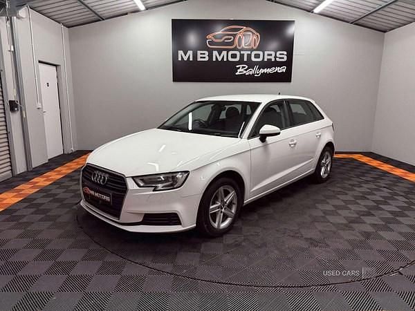 Used Audi A3 Advanced 116 HP (85 kW) 2018 White Sedan