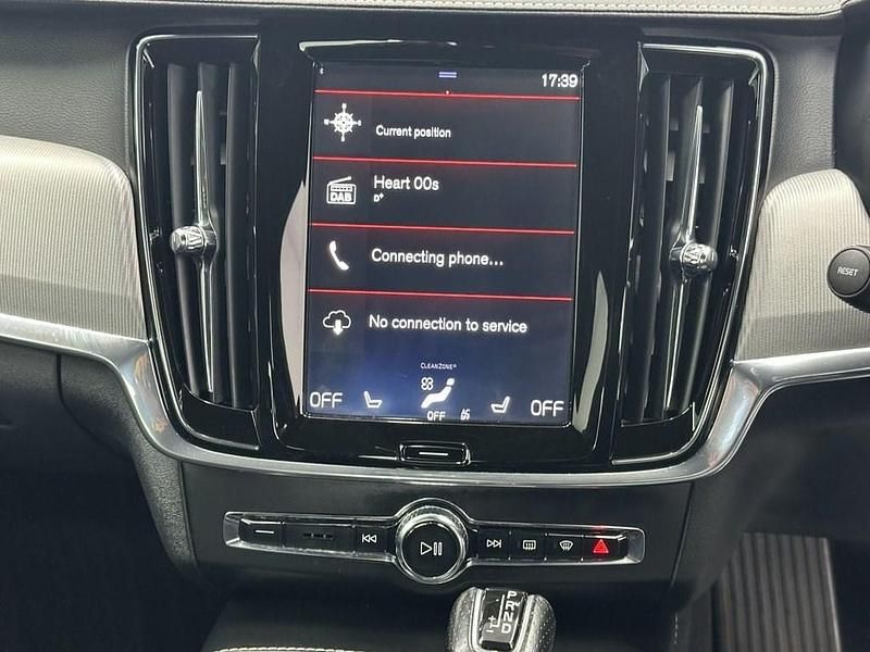 Used Volvo S90 R-Design 190 HP (139 kW) 2019 Blue Sedan