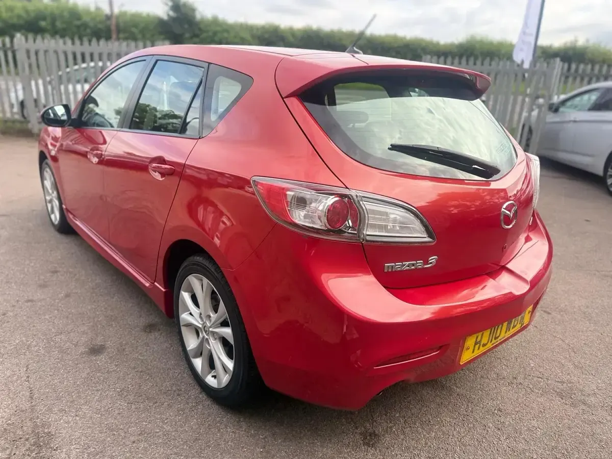 Used Mazda 3 2010 Red Hatchback