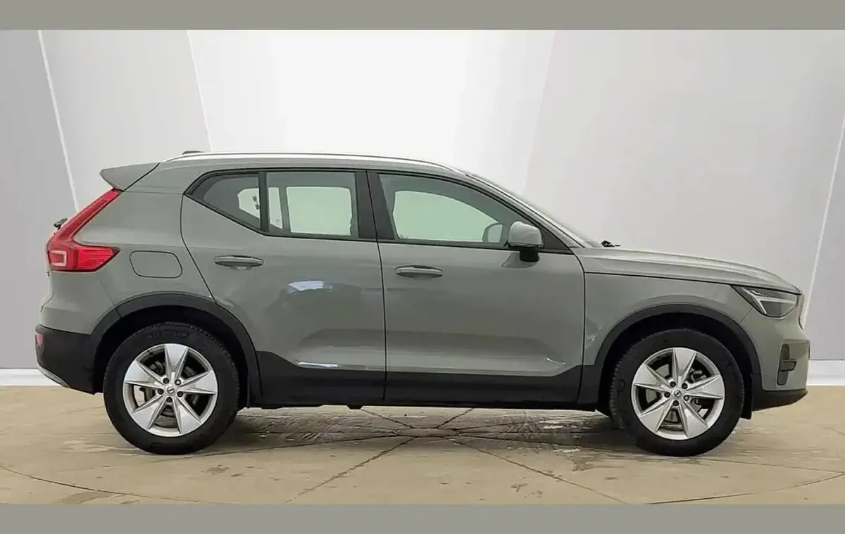 Used Volvo XC40 Core 163 HP (119 kW) 2025 Sage green SUV