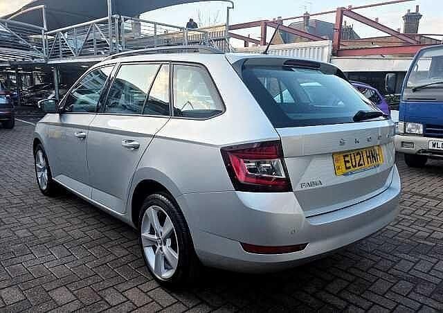 Used Skoda Fabia SE L 70 HP (51 kW) 2021 Brilliant silver metallic Estate