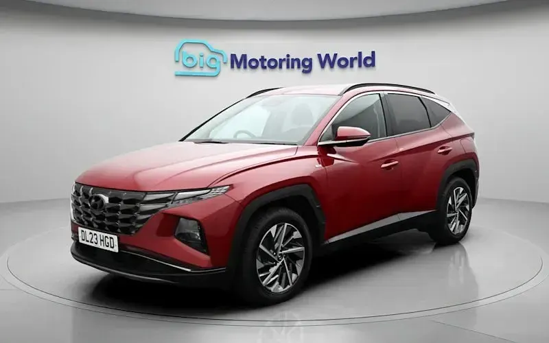 Usado Hyundai Tucson Premium 180 HP (132 kW) 2023 Vermelho SUV