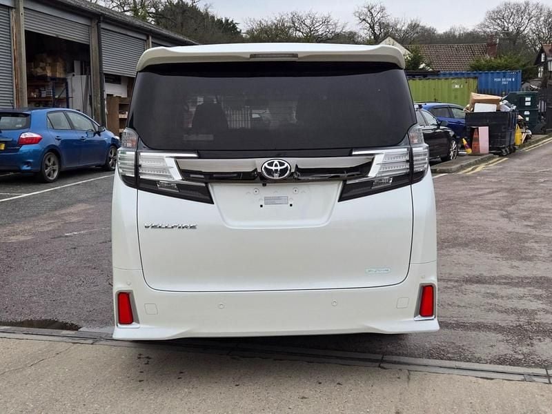 Usado Toyota Alphard 2017 Branco Monovolume