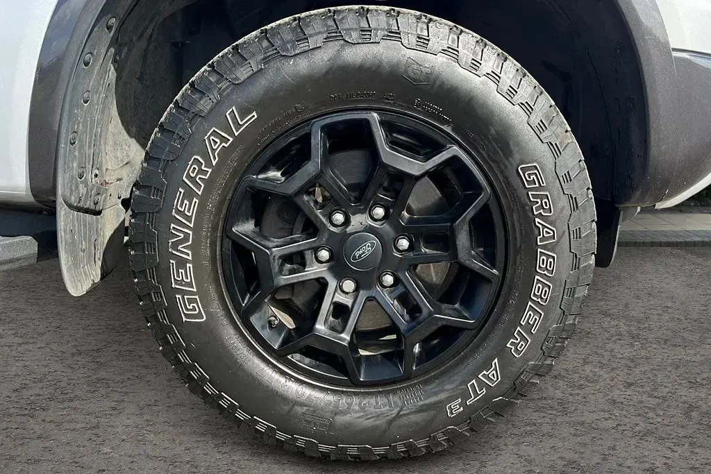 Gebraucht Ford Ranger Tremor 205 PS (150 kW) 2024 Silber Pickup