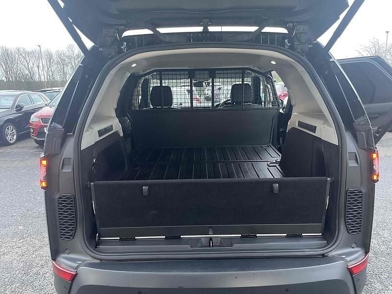 Used Land Rover Discovery 5 SE 237 HP (174 kW) 2019 Black SUV