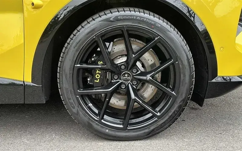 Used Lotus Eletre 675 kW (918 HP) 2024 SUV