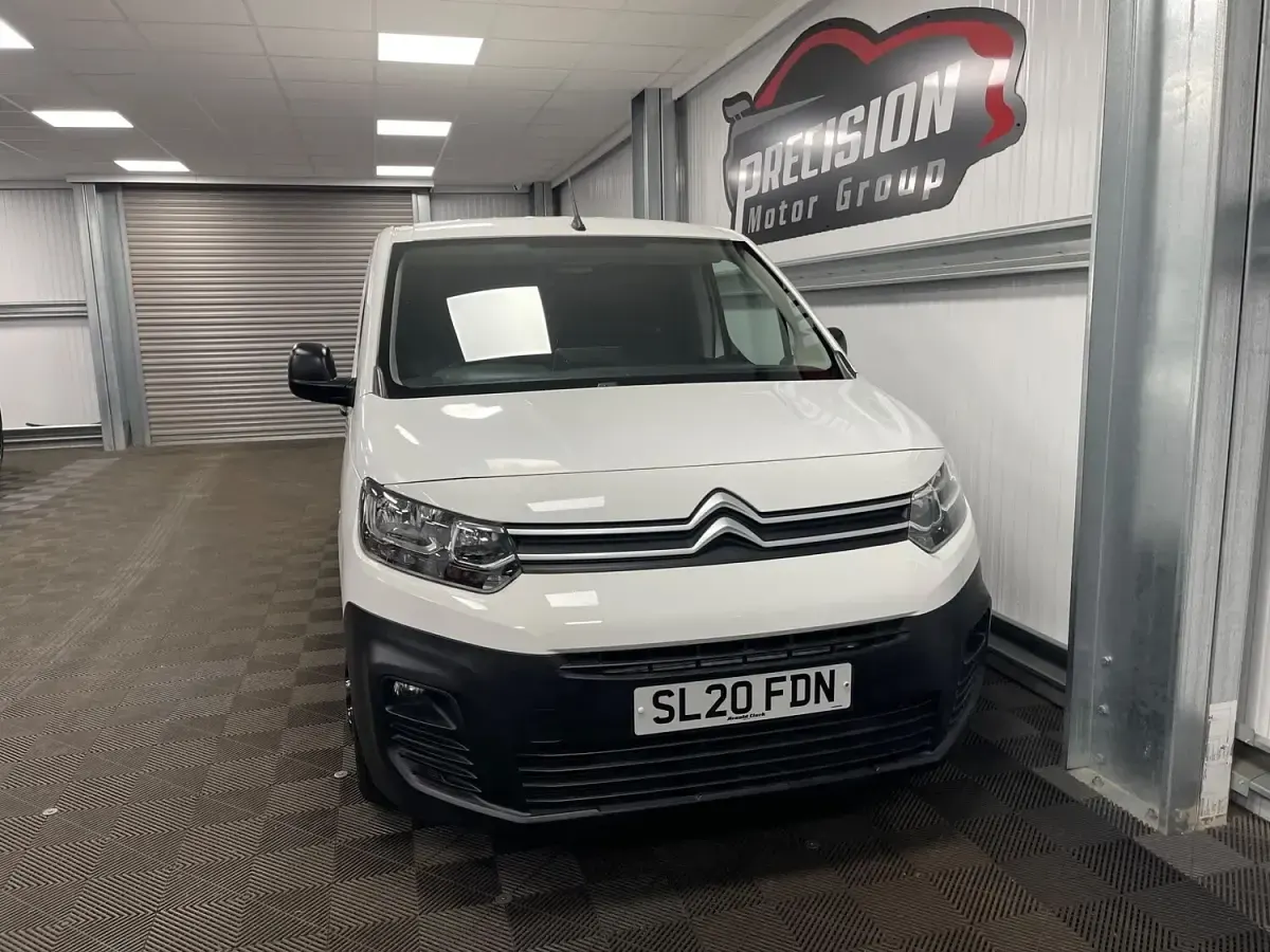 Used Citroën e-Berlingo PureTech 110 HP (80 kW) 2020 White