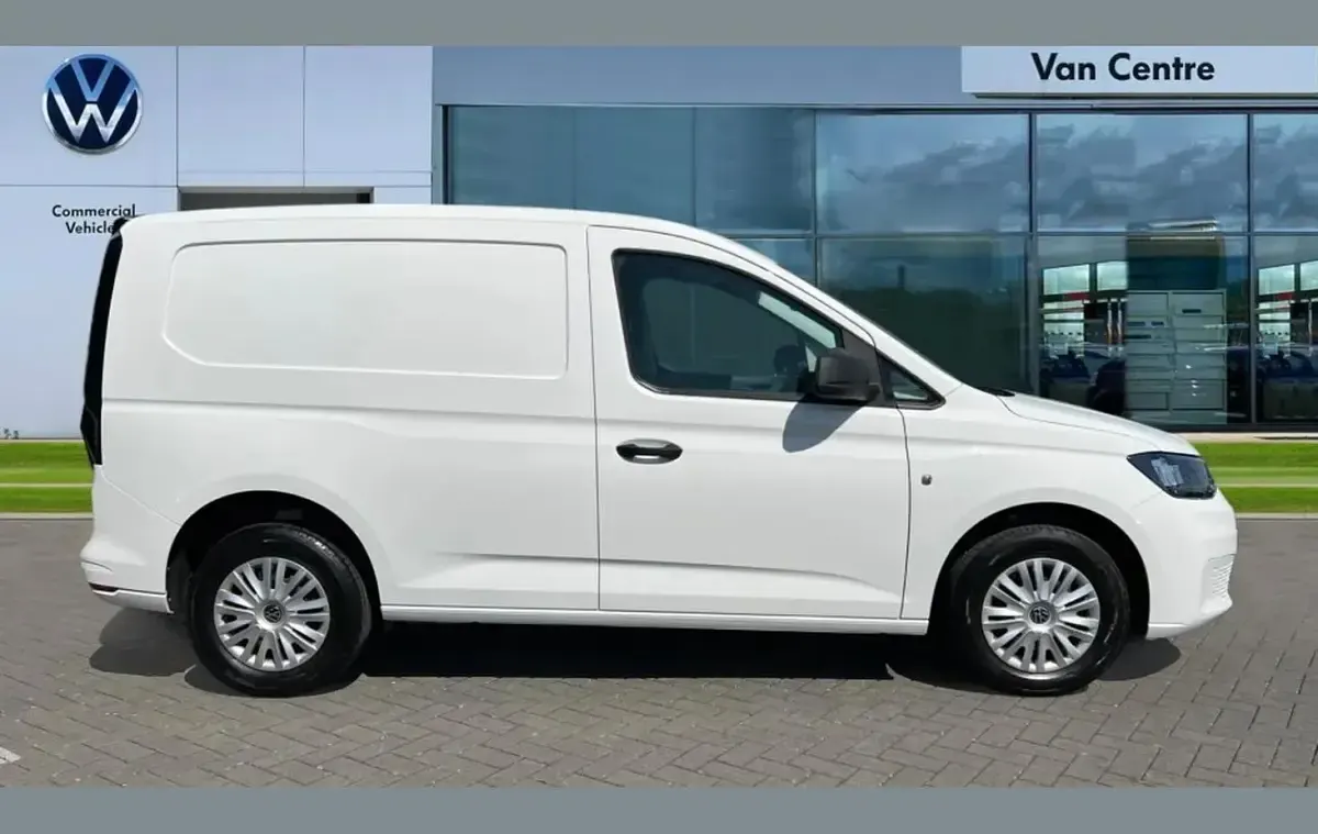 Used VW Caddy 101 HP (74 kW) 2025 White MPV