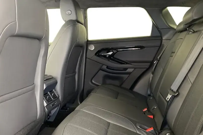 Used Land Rover Range Rover evoque Autobiography 204 HP (150 kW) 2026 Fuji white SUV