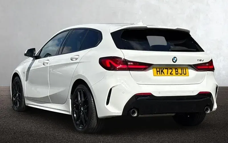 Used BMW 118 M Sport 150 HP (110 kW) 2022 White Hatchback