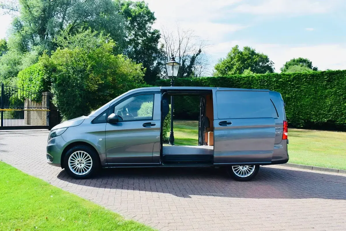 Used Mercedes Vito Premium 161 HP (118 kW) 2022 Grey Van