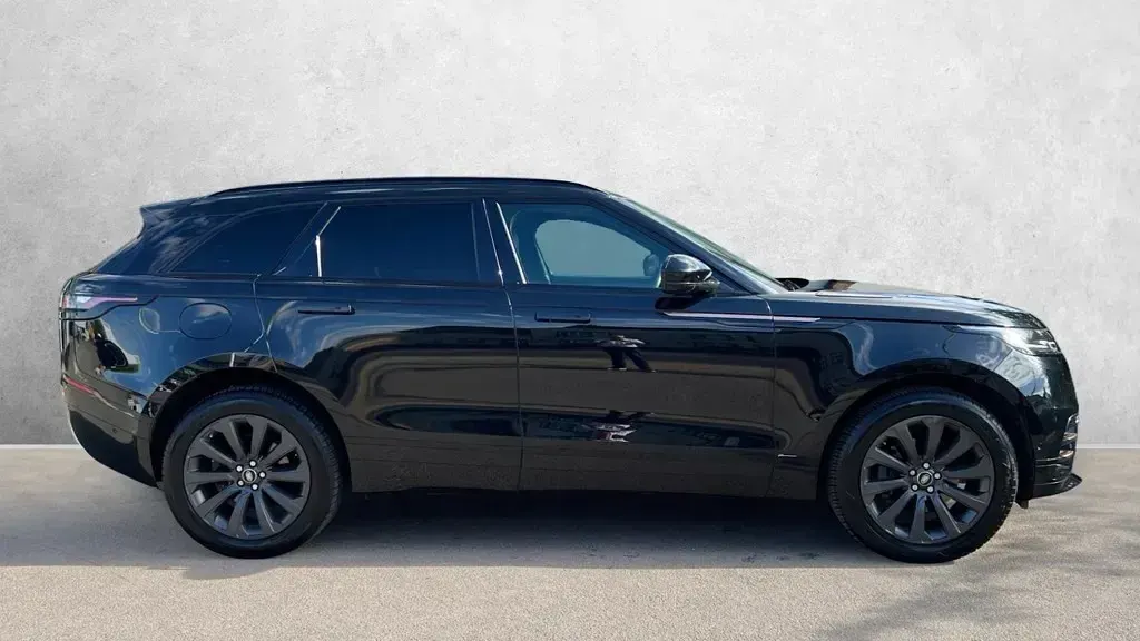 Used Land Rover Range Rover Velar SE Dynamic 249 HP (183 kW) 2020 Black SUV