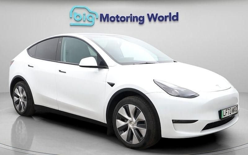 Used 2025 Tesla Model Y Long Range AWD SUV | £25,400 (Super price) - Image 1/4