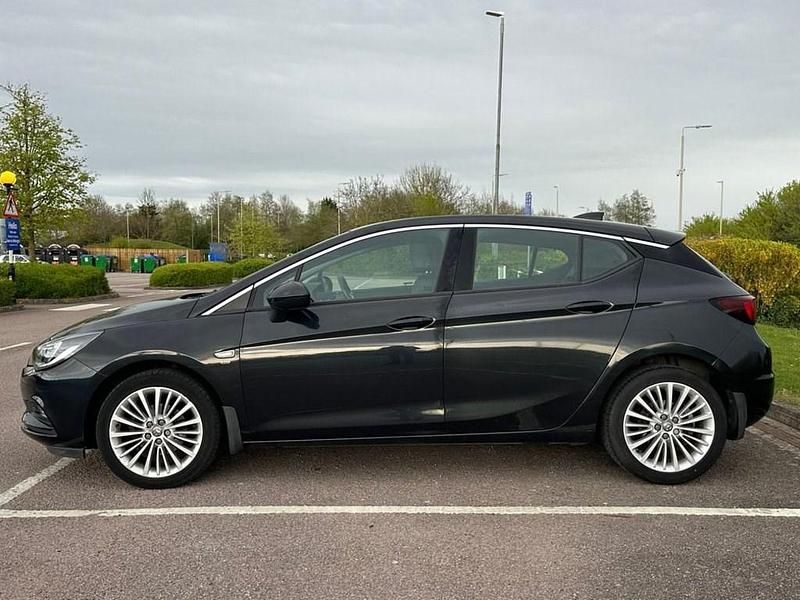 Used Vauxhall Astra Elite 150 HP (110 kW) 2016 Black Hatchback