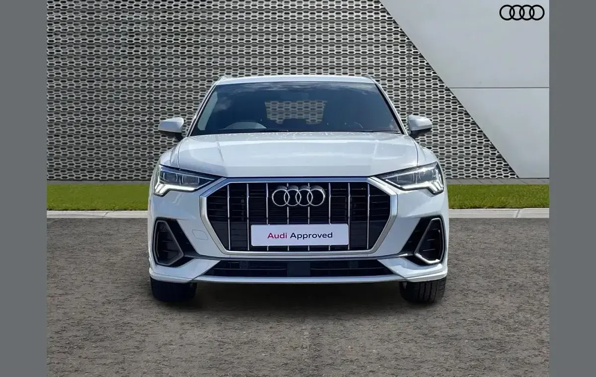 Used Audi Q3 S-Line 150 HP (110 kW) 2025 White SUV