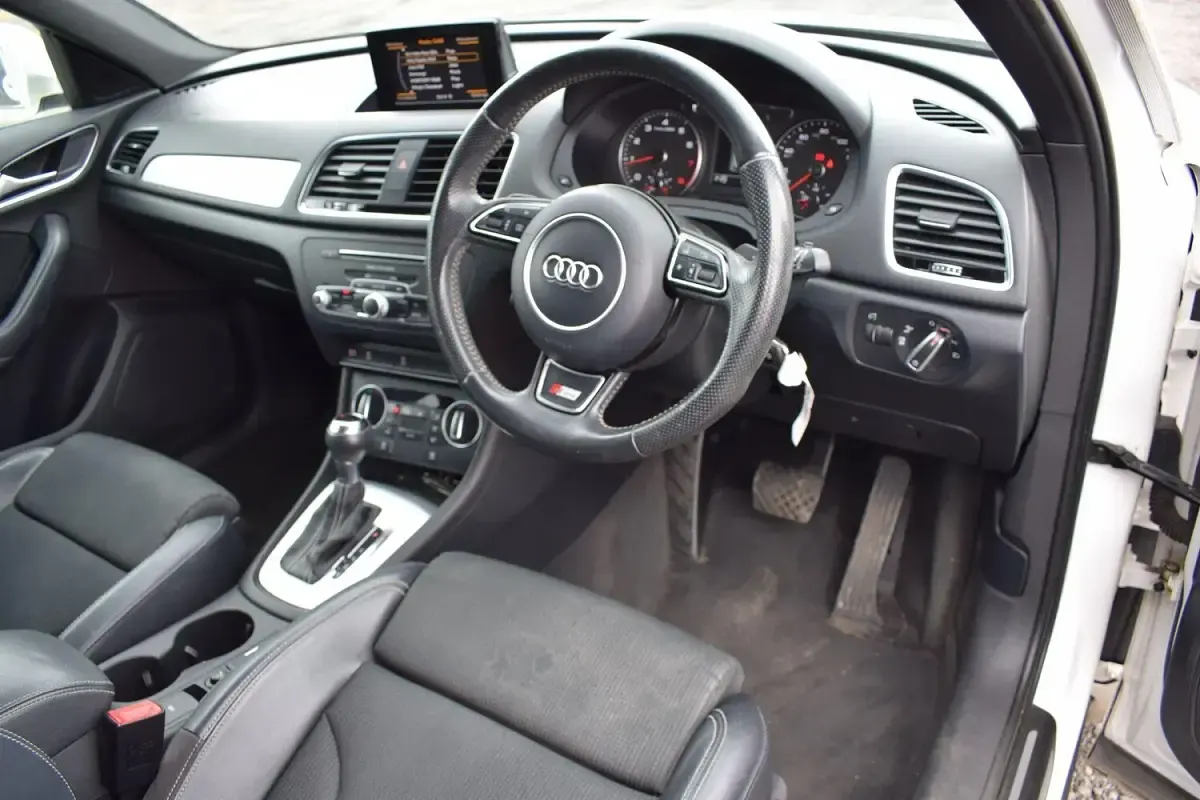 Used Audi Q3 S-Line 150 HP (110 kW) 2016 White SUV