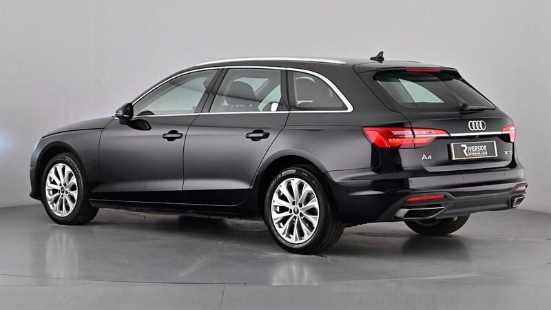 Used Audi A4 Comfort 136 HP (100 kW) 2021 Night black Estate