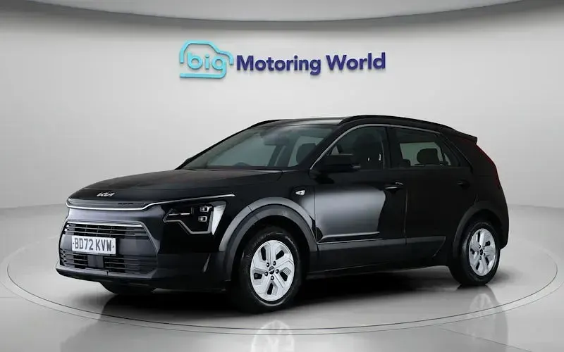 Używany Kia Niro 141 KM (103 kW) 2023 Czarny SUV