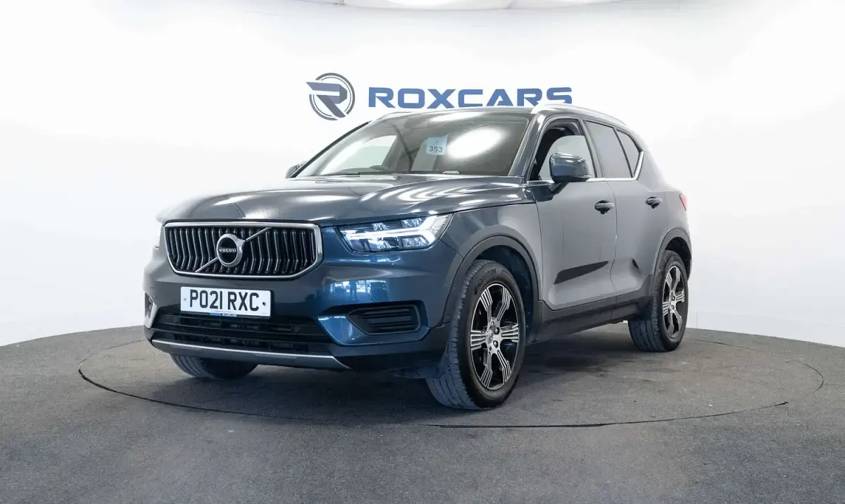 Used Volvo XC40 Inscription 197 HP (144 kW) 2021 Blue SUV