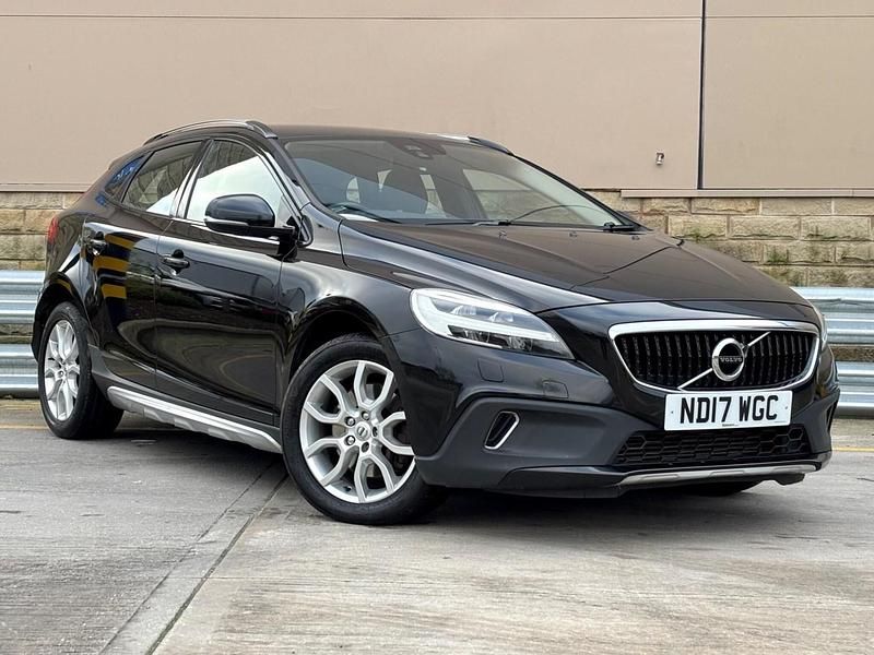 Used Volvo V40 Pro 2017 Black Hatchback