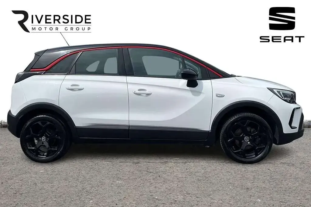 Used Vauxhall Crossland GS Line 110 HP (80 kW) 2022 Moonstone grey SUV