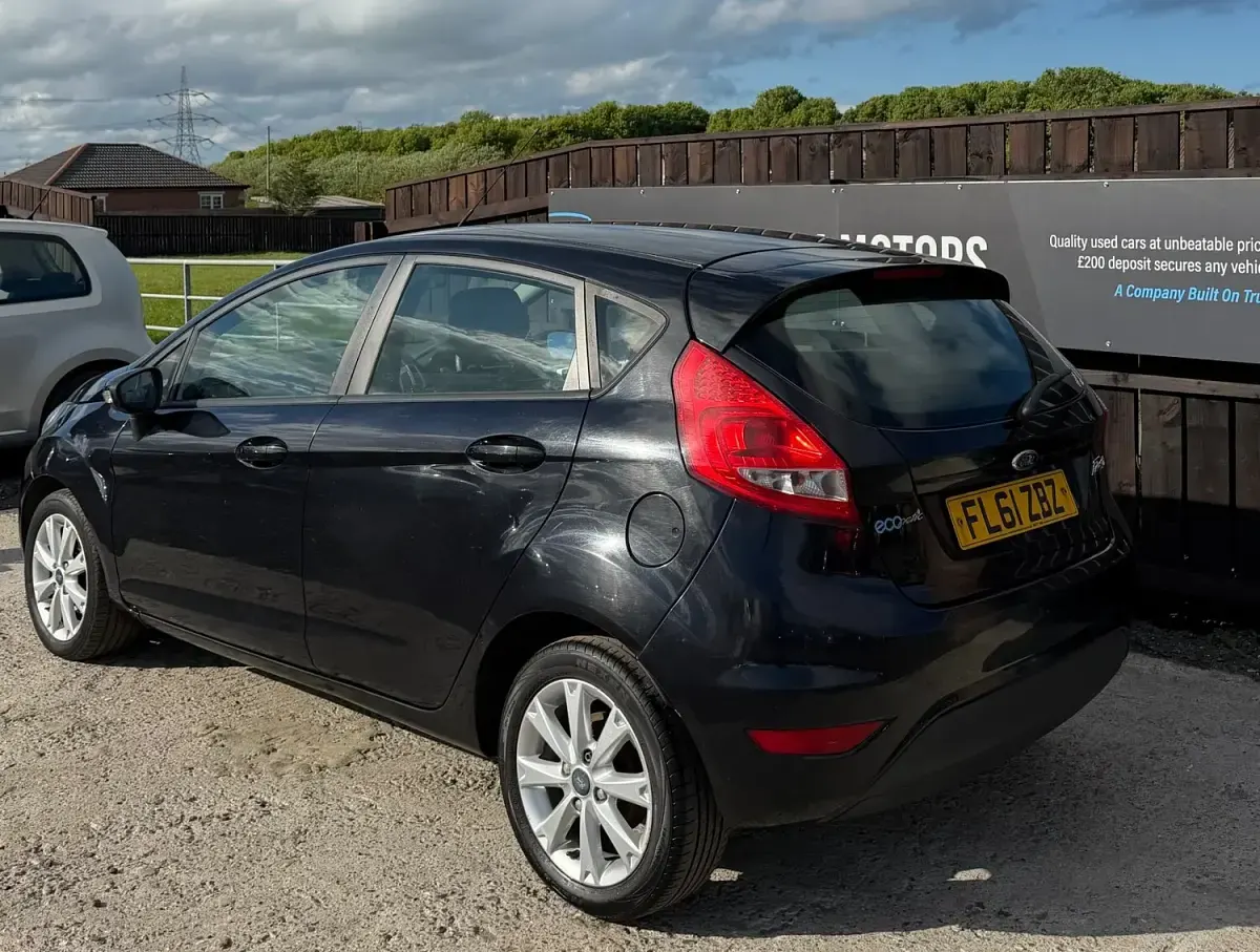 Used Ford Fiesta 95 HP (69 kW) 2011 Black Hatchback