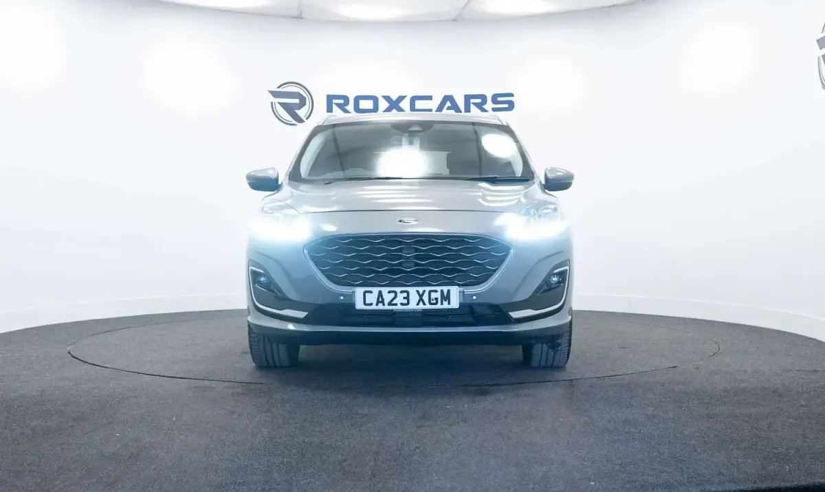 Used Ford Kuga Vignale 190 HP (139 kW) 2023 Silver SUV