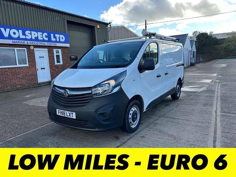 White Used 2018 Vauxhall Vivaro Van | £9,000 (Fair price) - Image 1/2