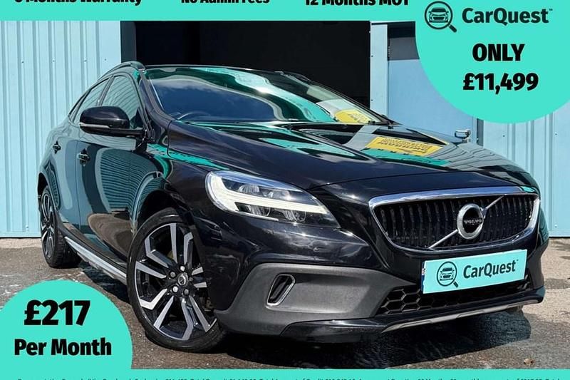 Used Volvo V40 CC Pro 152 HP (111 kW) 2018 Estate
