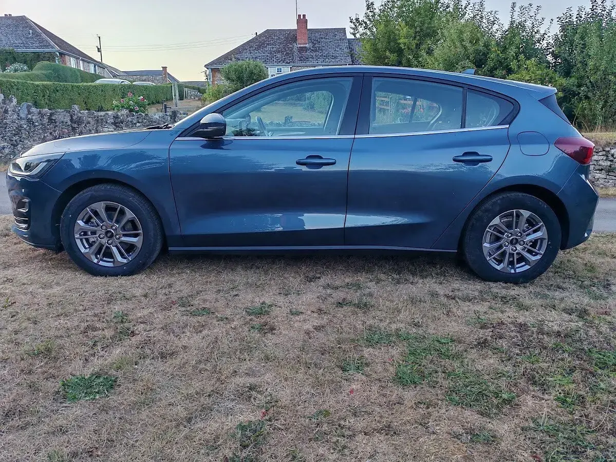 Used Ford Focus Titanium 2023 Blue Hatchback