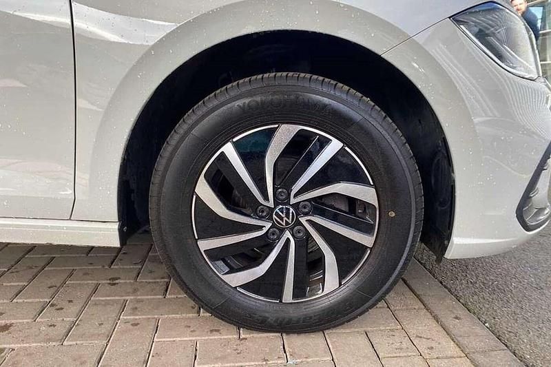 Used VW Polo Life 79 HP (58 kW) 2023 Grey Hatchback