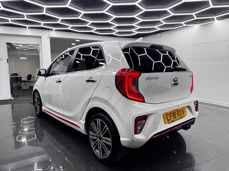 Used Kia Picanto GT-Line S 84 HP (61 kW) 2018 White Hatchback