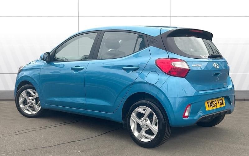 Used Hyundai i10 SE 67 HP (49 kW) 2023 Hatchback