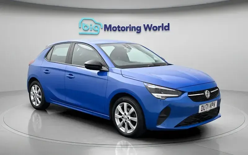 Second-hand Vauxhall Corsa 75 CP (55 kW) 2021 Albastru Hatchback
