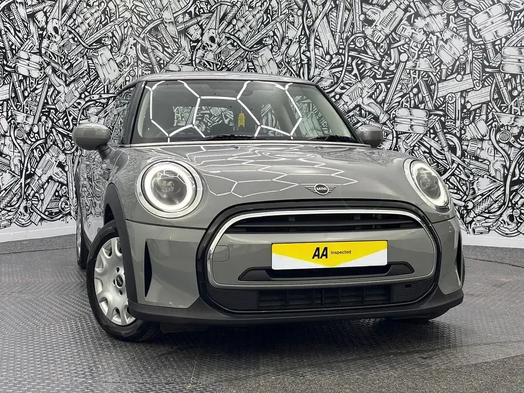 Used Mini ONE Classic 102 HP (75 kW) 2021 Grey Hatchback