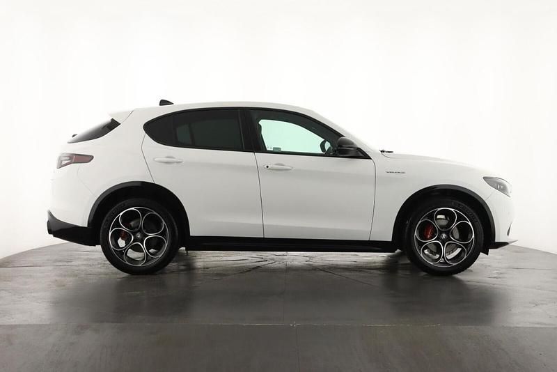 New Alfa Romeo Stelvio Veloce 276 HP (202 kW) 2025 White SUV