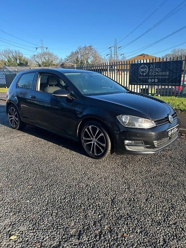 Used VW Golf VII Match 125 HP (91 kW) 2015 Black Hatchback